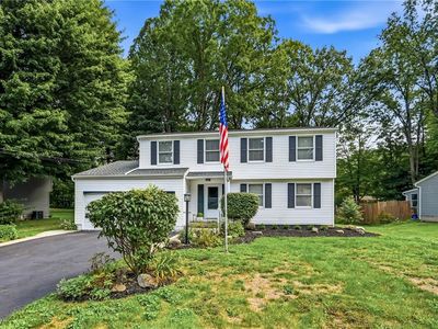 7858 Glen Oaks Dr NE