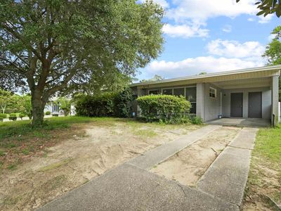 815 Woodland Dr