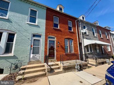 33 W Frederick St