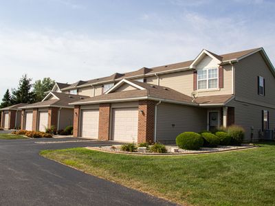 879 Flagstone Dr