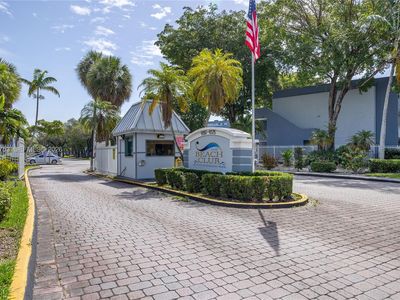 9365 Fontainebleau Blvd APT E205