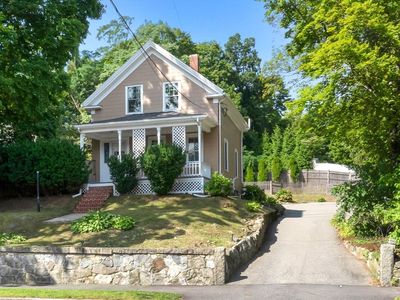 868 Main St