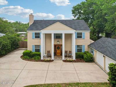 2443 HOLLY POINT Road E