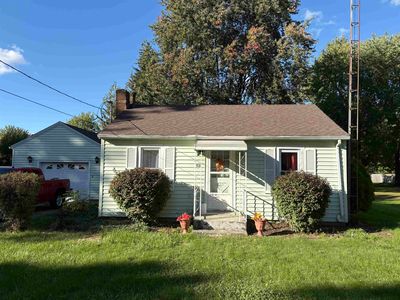 Property at 718 Thayer St, Chesaning, MI