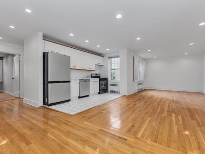 140-35 Burden Cres #608