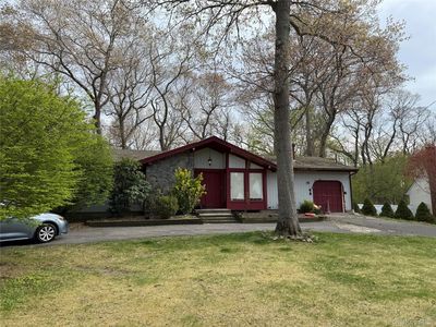 6 Loretta Court