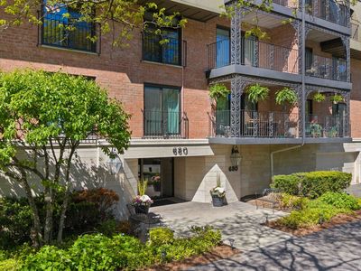 680 Green Bay Rd APT 306