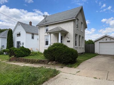 309 Adams St
