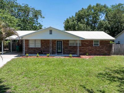 1155 SE Magnolia Loop