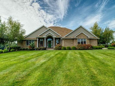 12890 Grandview Dr