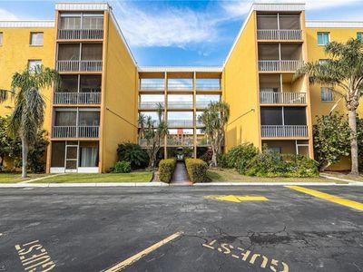 2366 E Mall Dr APT 213