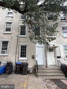 124 W Airy St