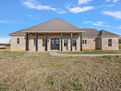 136 Meadow Oaks Ln
