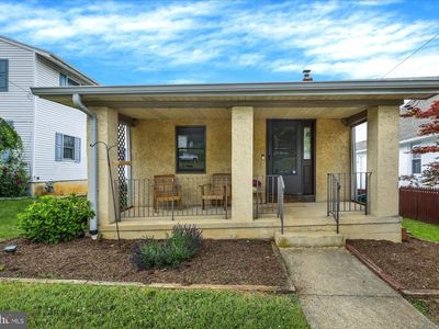 1027 Commonwealth Blvd