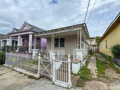 2633 Governor Nicholls St