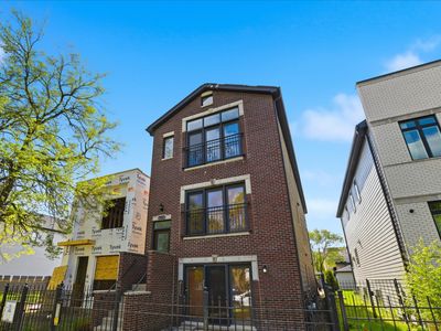 6534 S Kimbark Ave #3