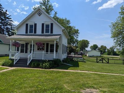 103 Oak STREET SOUTH South