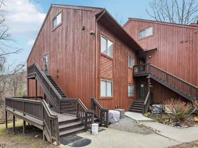 8 Baily Bunion Ct BLDG 8 #2