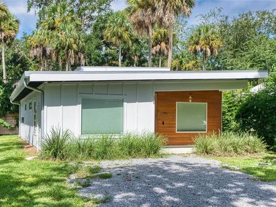 18 SANCHEZ AVENUE