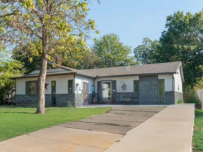 Property at 710 Emberwood Dr, Dallas, TX