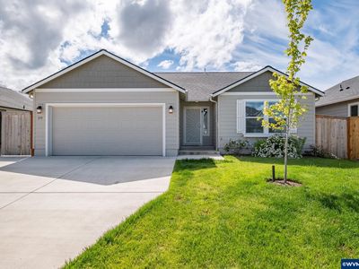 579 SE Vandenbosch St