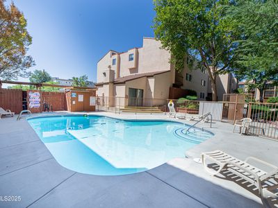 2700 Plumas St APT 112