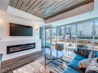 4575 Dean Martin Dr Unit 805