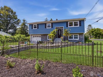 Property at 2 Scenic Dr, Andover, NJ
