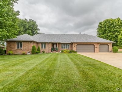 417 Lantern Ln