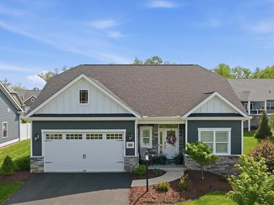 328 Maid Marion Ln