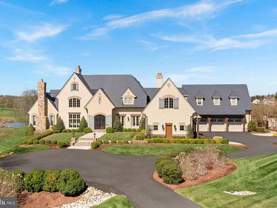 22701 Creighton Farms Dr