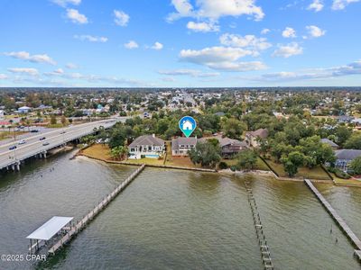 101 Harbour Pointe Dr