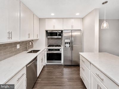 12 S Van Dorn St APT 405