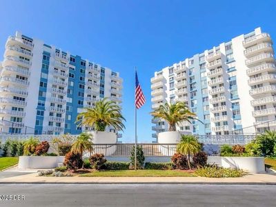 935 N Halifax Ave APT 402