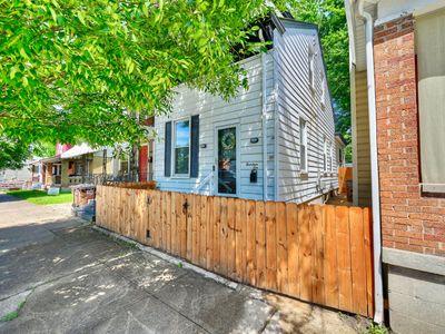 1410 Holman Ave