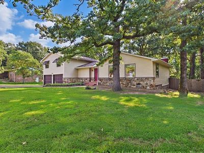 280 Marquis Dr