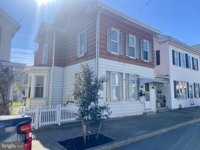 454 Union St