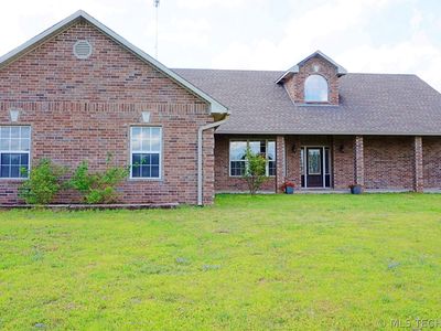68 Country Hill Rd