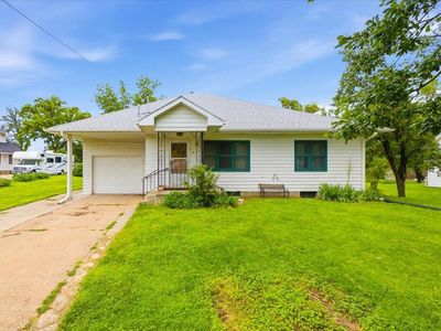 Property at 112 E 29th Ave, Council Bluffs, IA