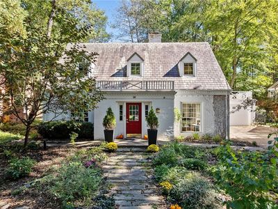 19 Thornwood Dr