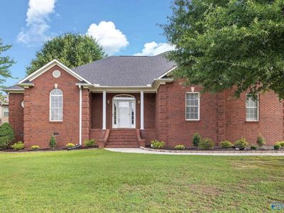 1507 Crown Pointe Dr NE