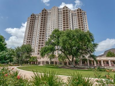 1 TOWERS PARK LN #217