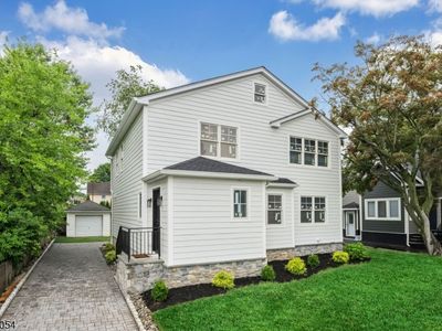 36 Albert Ave
