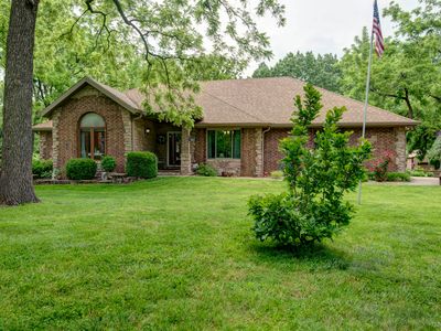 5924 S Farm Road 181