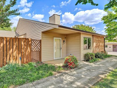 407 Windward Dr SW