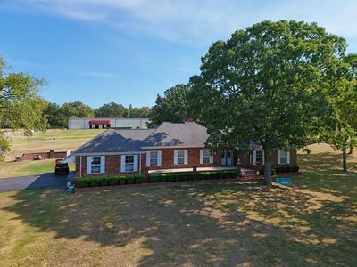 1829 Newport Rd