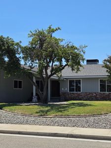 Property at 757 Redwood Ln, Lemoore, CA