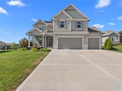 409 SW Nelson Dr