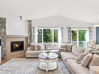 20248 Glacier Park Cir