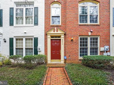 8856 Mansion View Ct